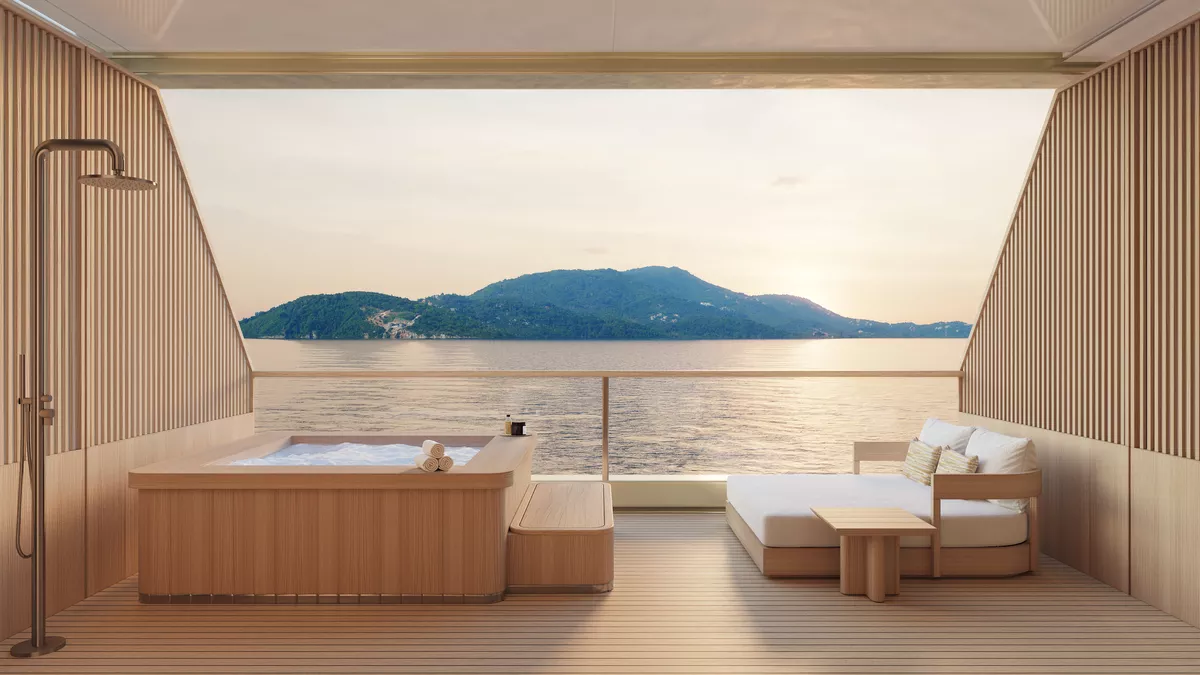 Terrasse privée sur yacht de prestige — Maison Chalambert